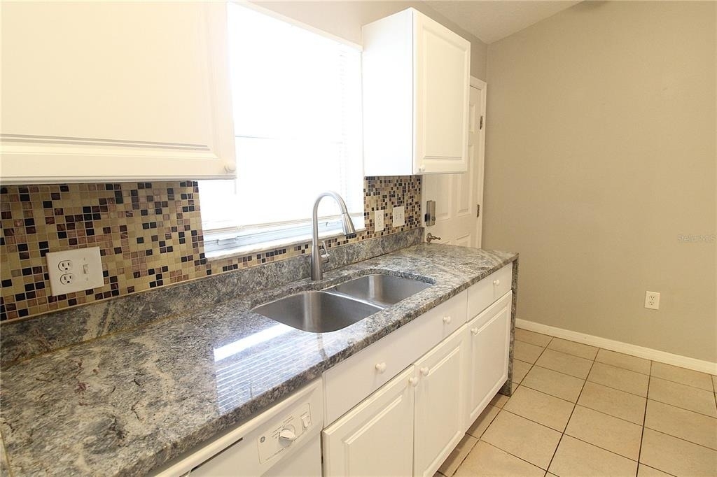 5525 Palmer Boulevard - Photo 3