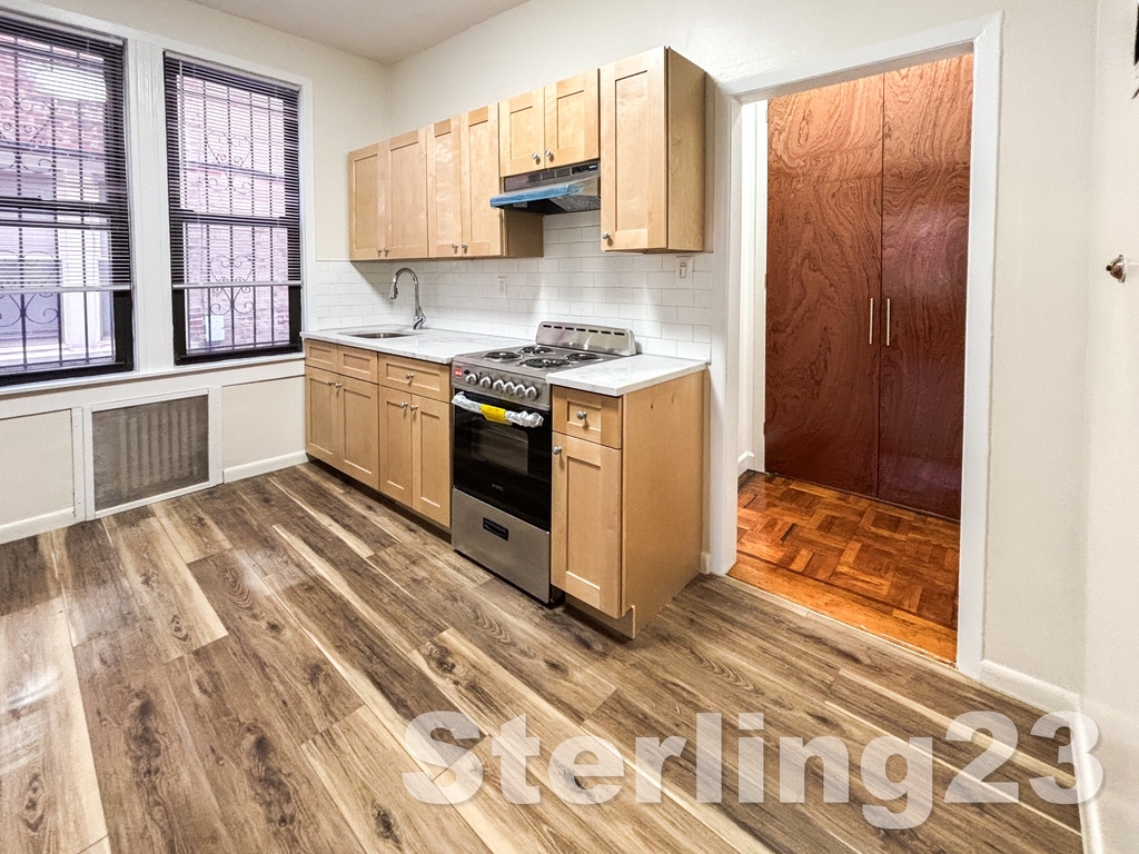 22-60 27th Street - Photo 3