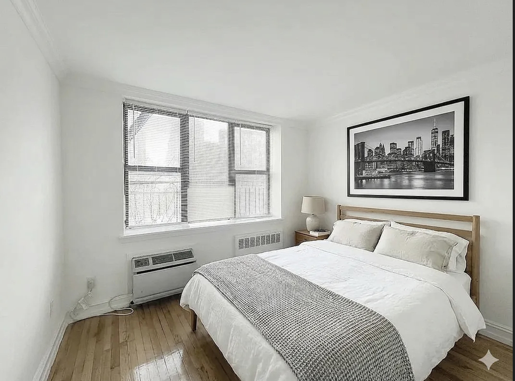  East 36th Street - Photo 2