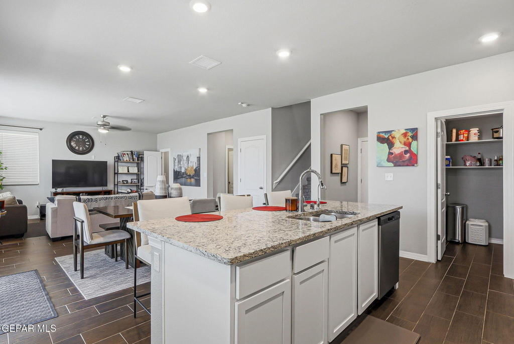13852 Paseo De La Luna Avenue - Photo 14