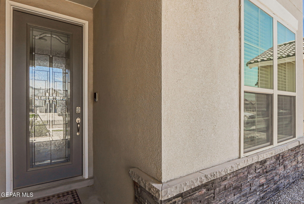 13852 Paseo De La Luna Avenue - Photo 3