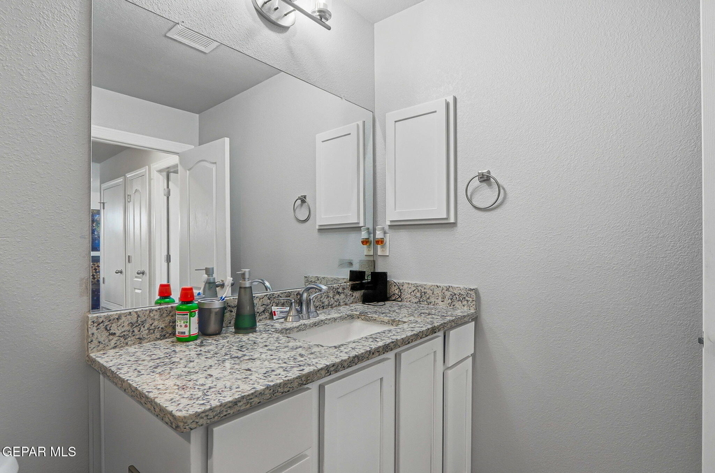 13852 Paseo De La Luna Avenue - Photo 35