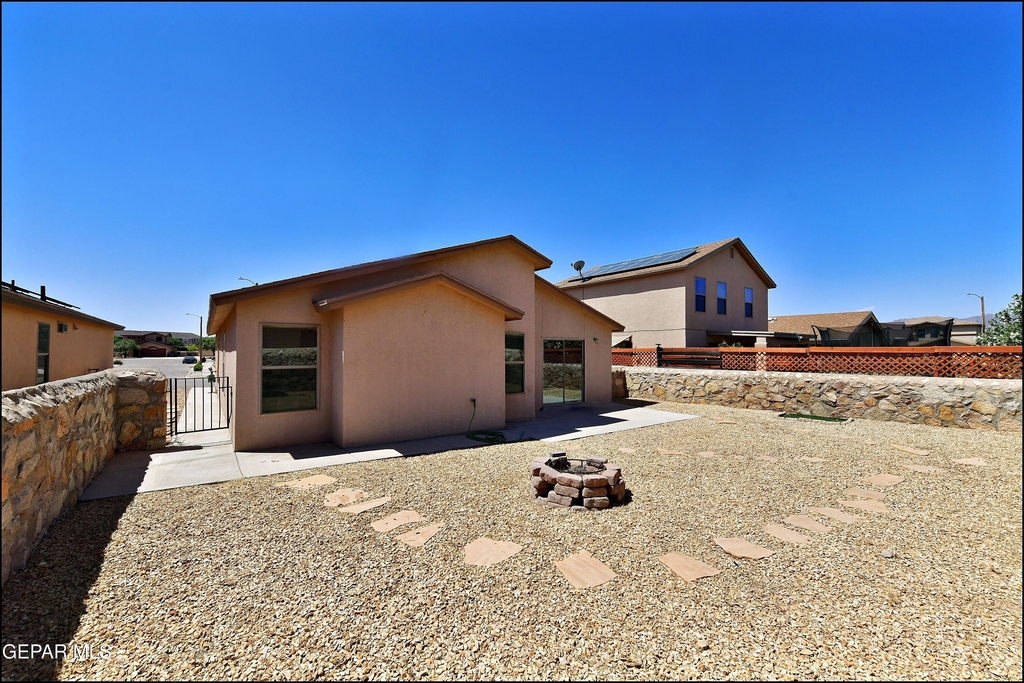 11613 Ochre Bluff Lane - Photo 36