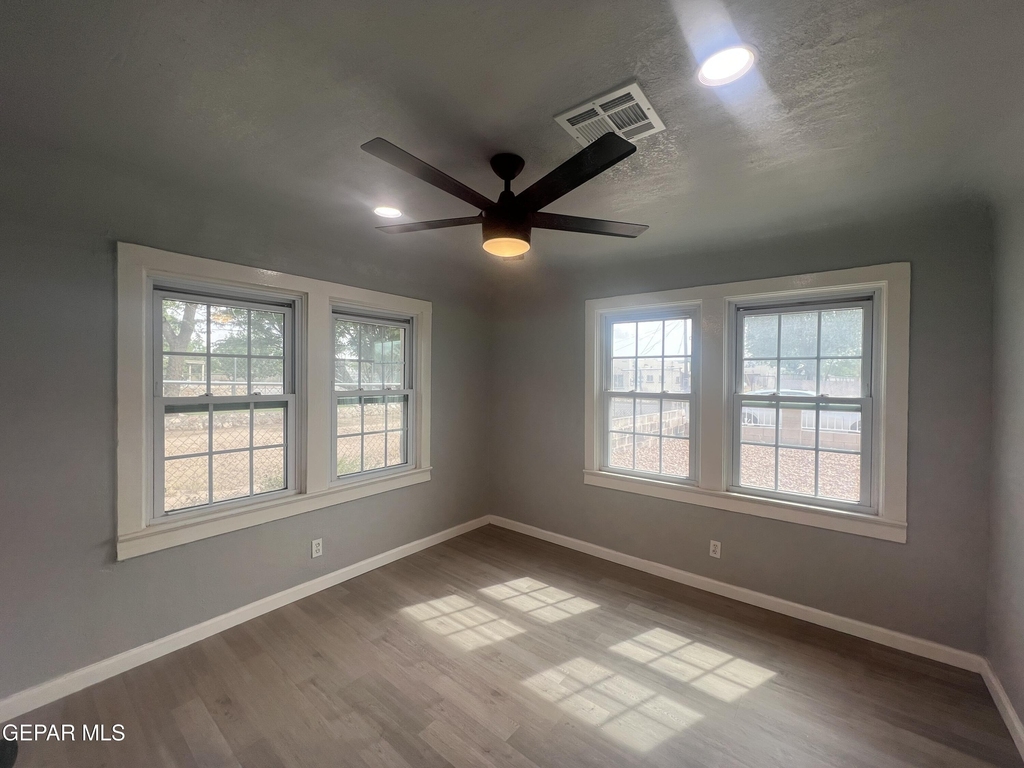 8405 Pinon Street - Photo 6