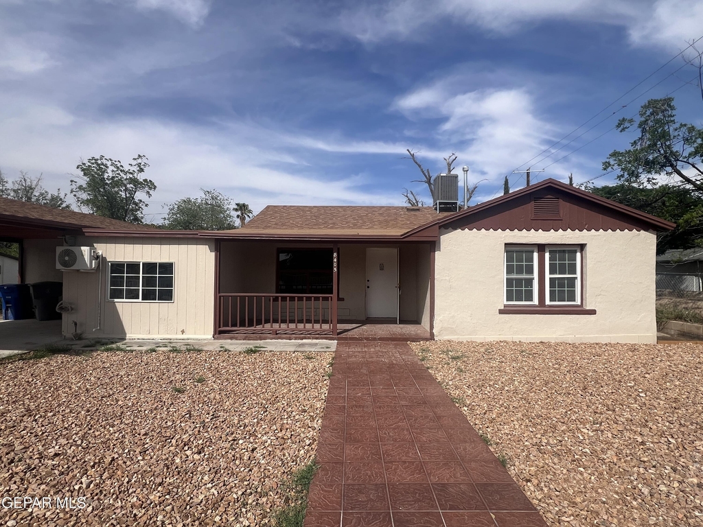 8405 Pinon Street - Photo 0