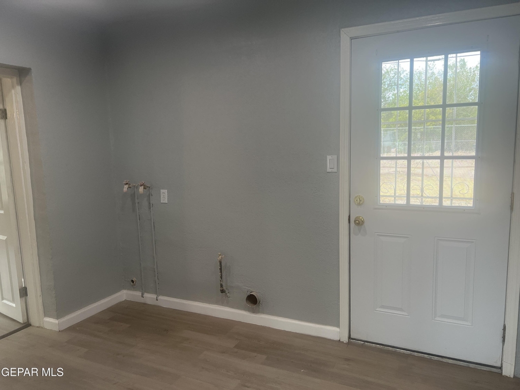 8405 Pinon Street - Photo 11