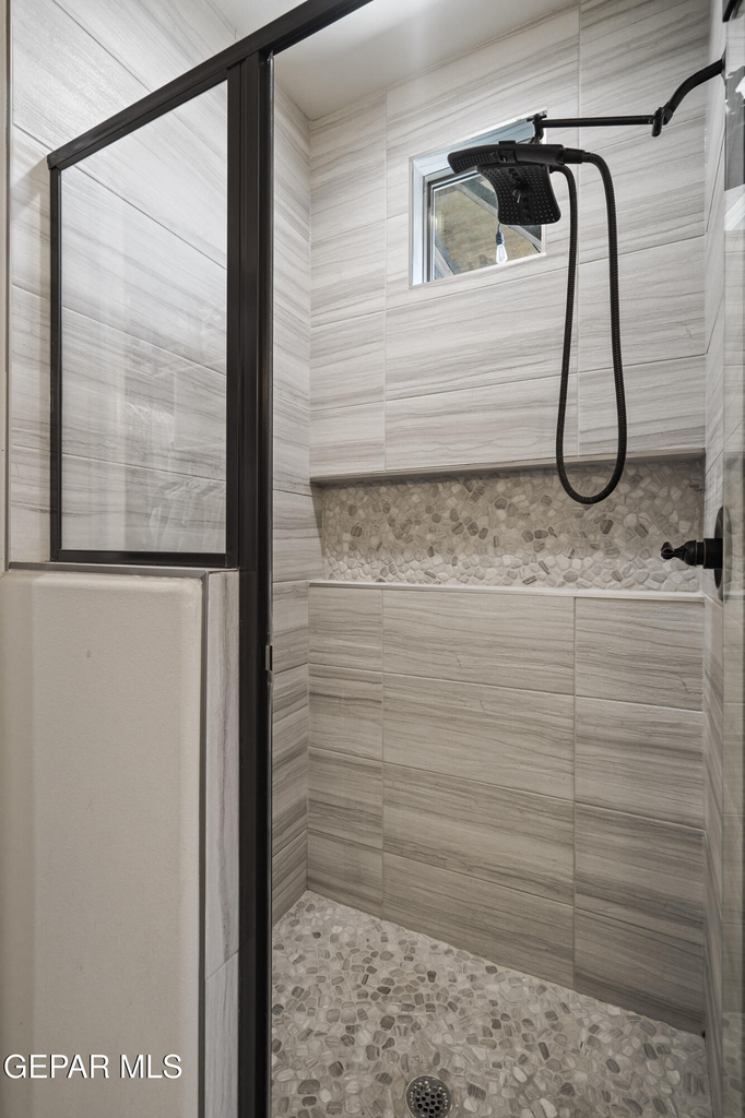 908 Tolworth Street - Photo 16