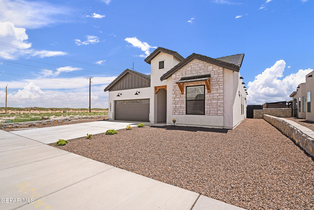 13992 Margaret Ponce Avenue - Photo 2