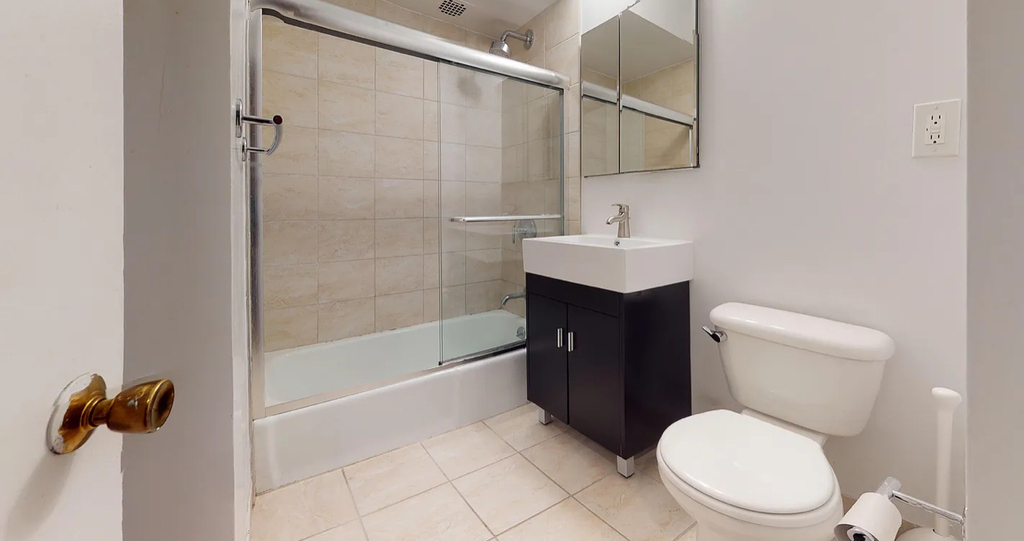 East 88 th Street  - Photo 7
