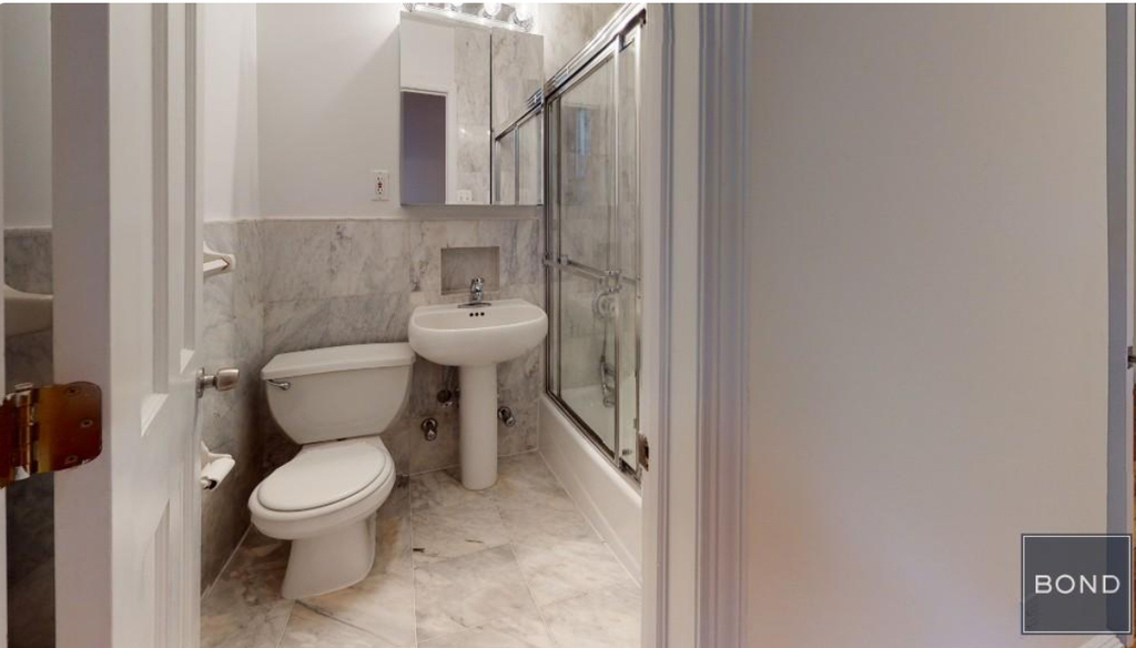 East 78th street  - Photo 7