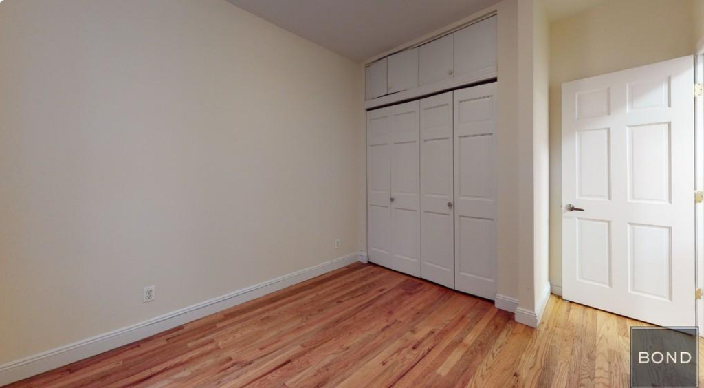 East 78th street  - Photo 4