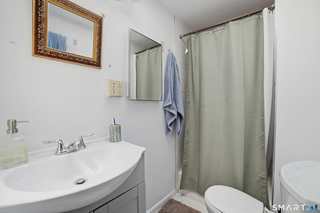 382 Whitney Avenue - Photo 5
