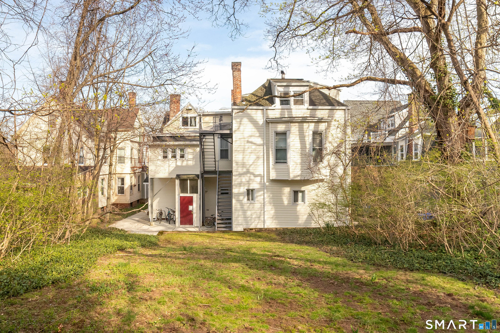 382 Whitney Avenue - Photo 2
