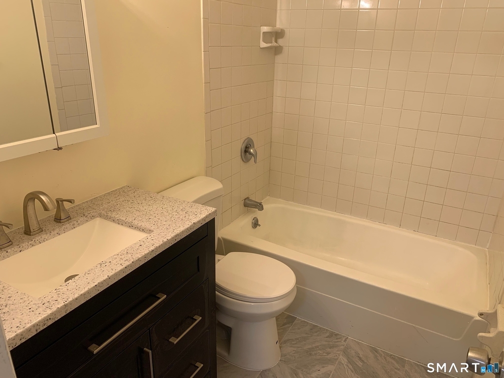 12 Irving Place - Photo 5