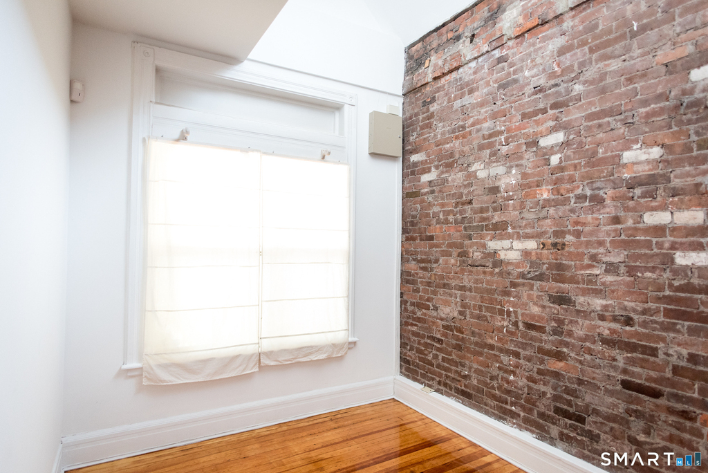 110 Avon Street - Photo 5