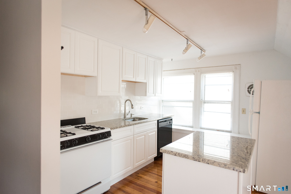 110 Avon Street - Photo 29