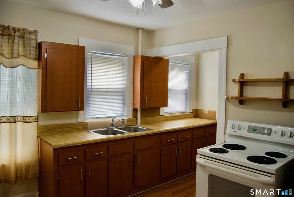 37 Putnam Street - Photo 3