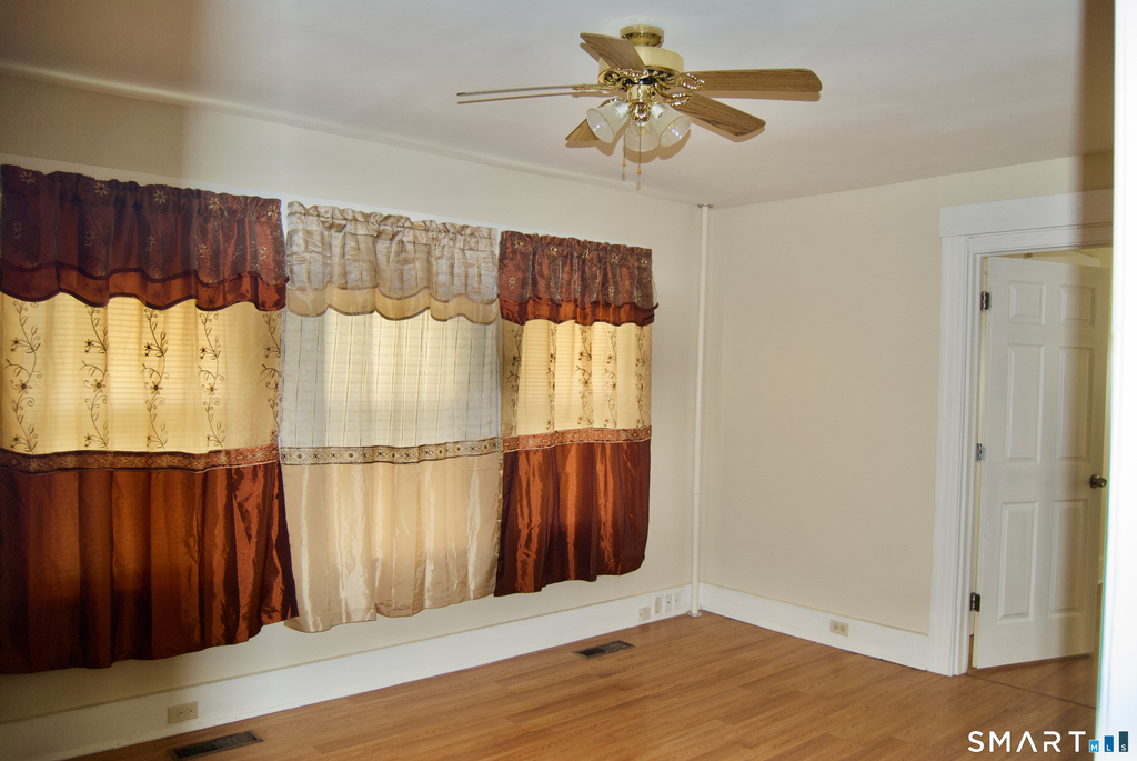 37 Putnam Street - Photo 2