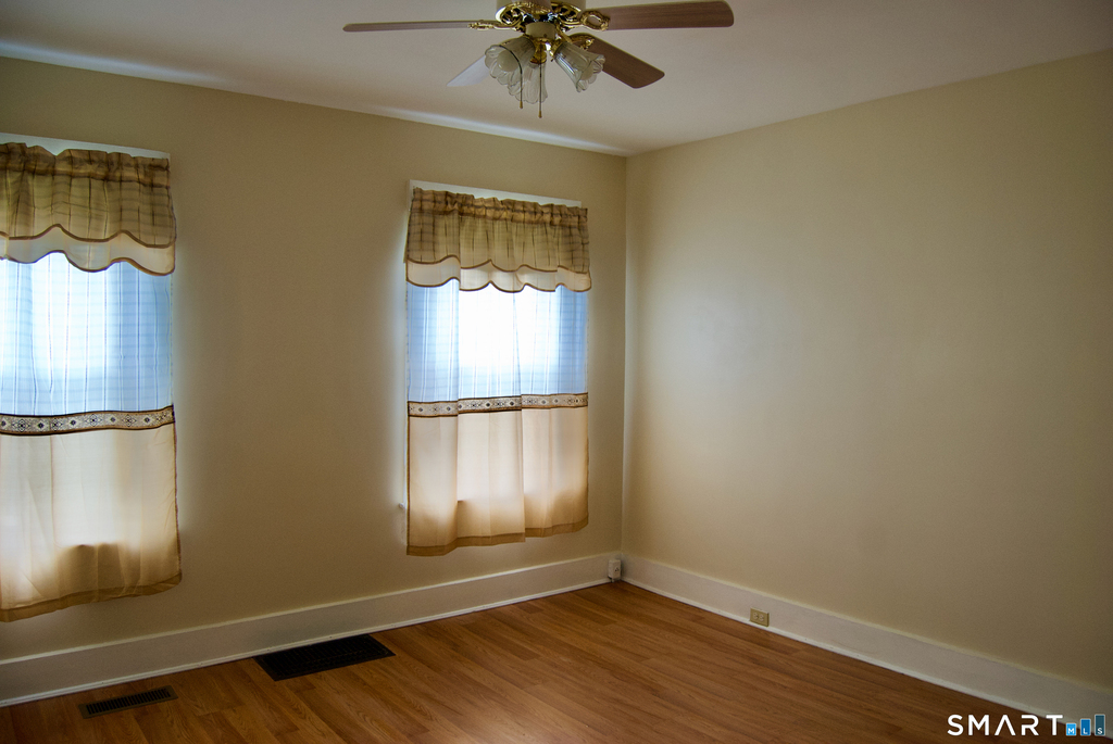 37 Putnam Street - Photo 1
