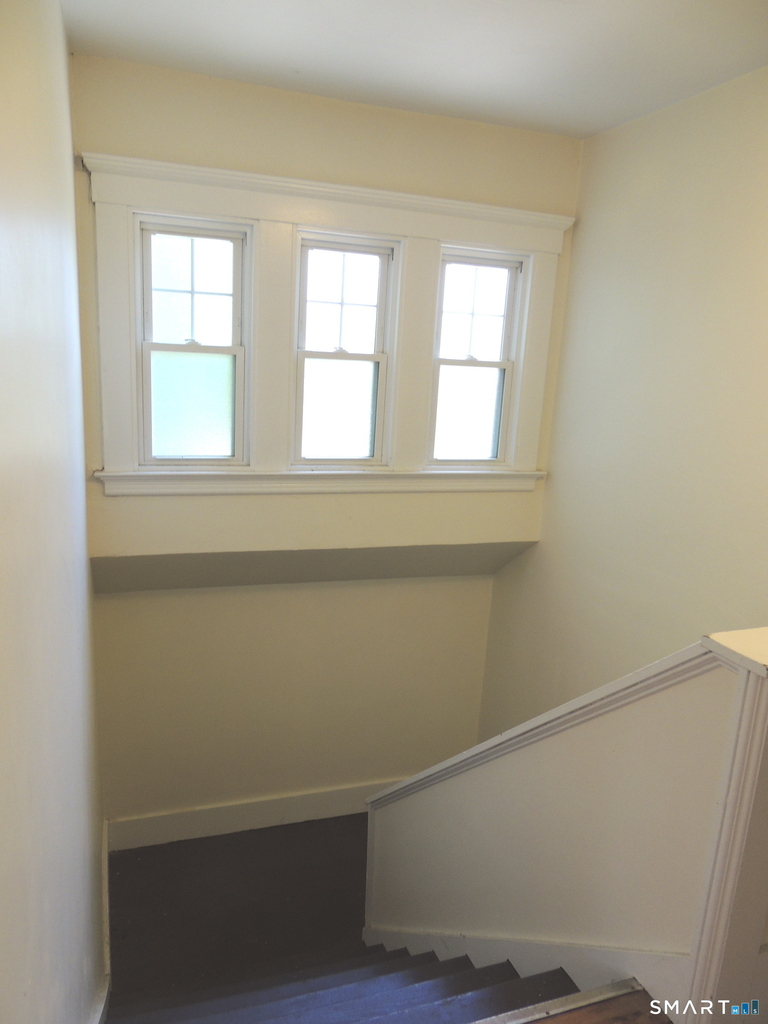 382 Winthrop Avenue - Photo 8