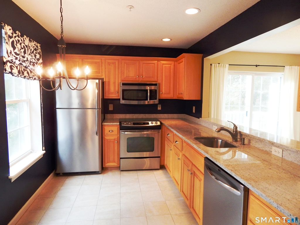 629 Danbury Road - Photo 3