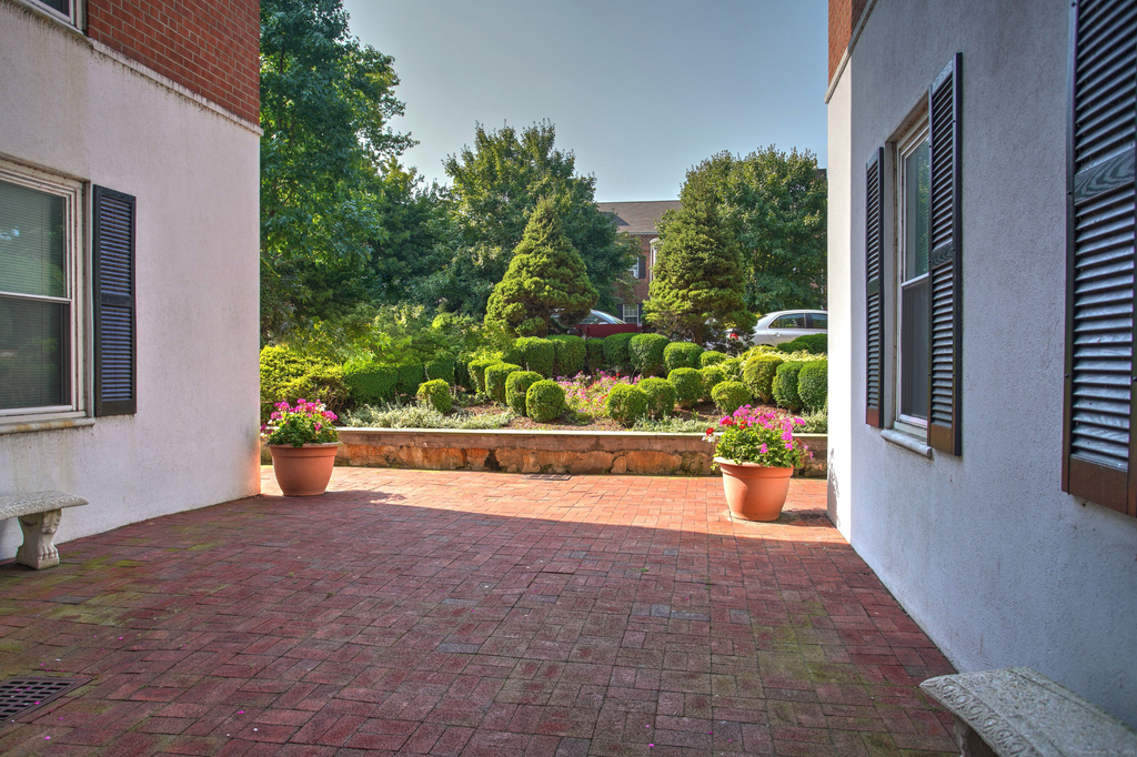 7 Fourth Street - Photo 2