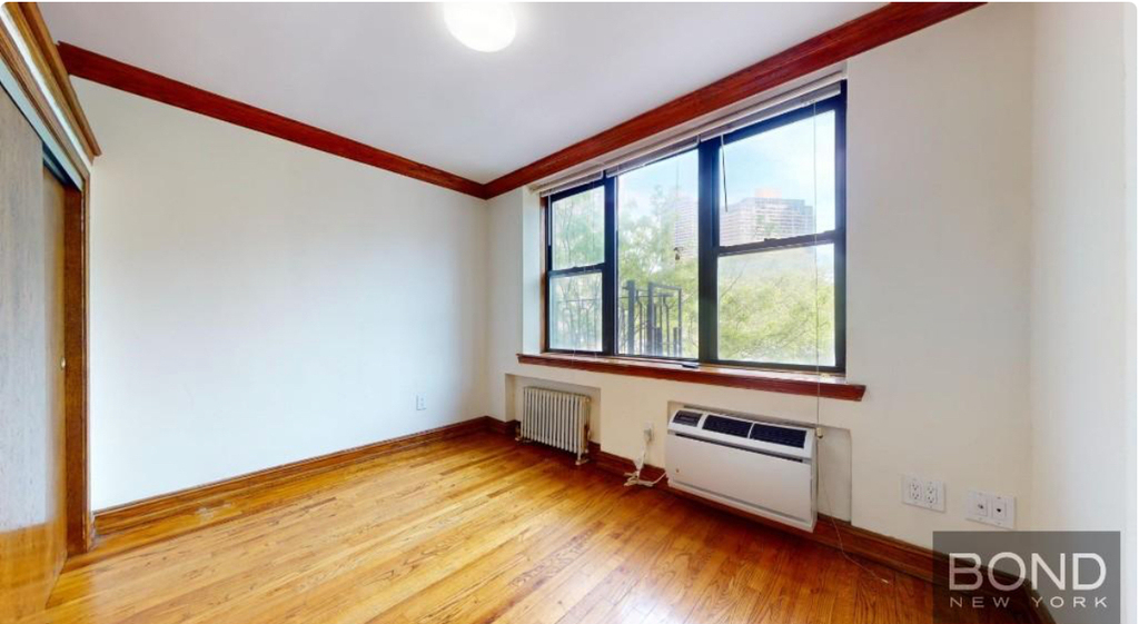 East 36th Street - Photo 2