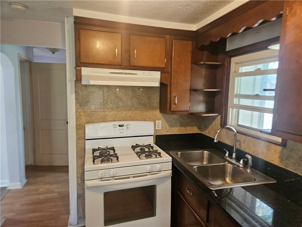 1108 Prescott St - Photo 6