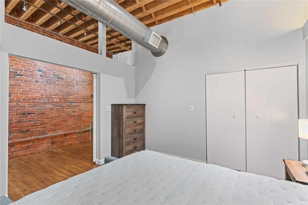 951 Liberty Ave - Photo 20