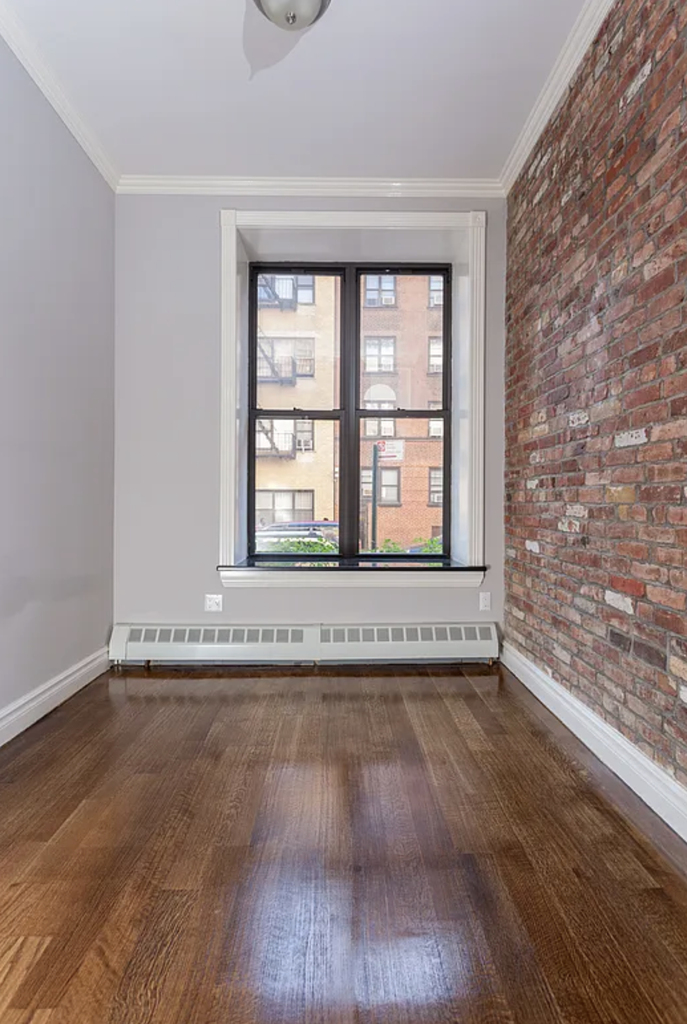 East 28th Street & 3rd Avenue - Photo 3