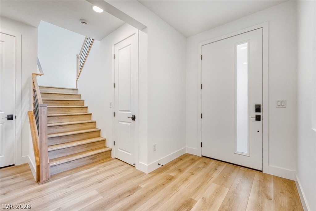 1041 Soaring Sage Avenue - Photo 4