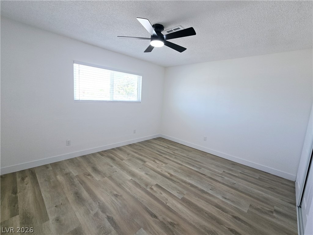 1083 E Calvada Boulevard - Photo 20