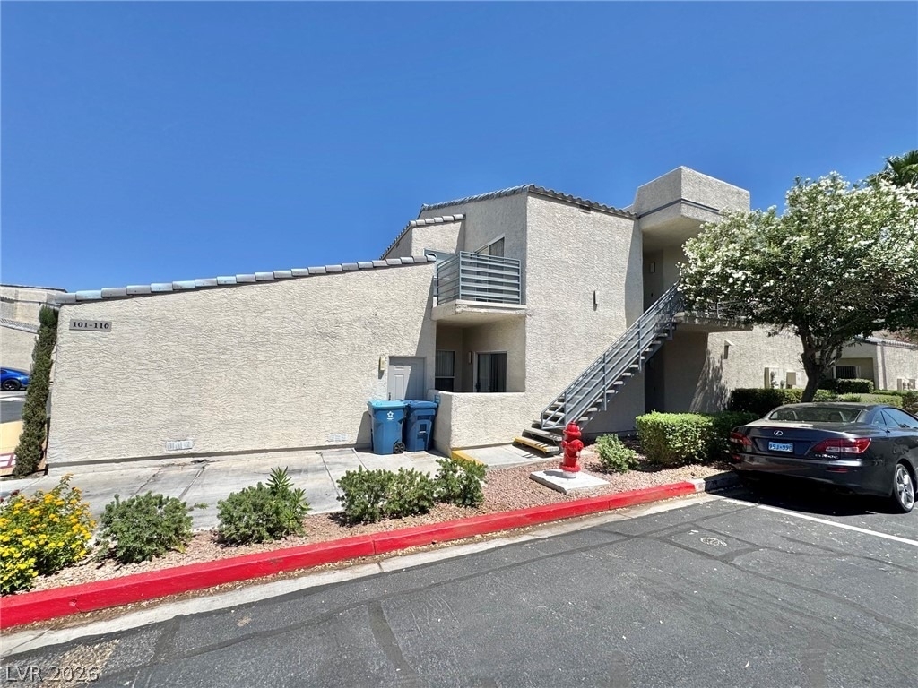 6250 W Flamingo Road - Photo 0