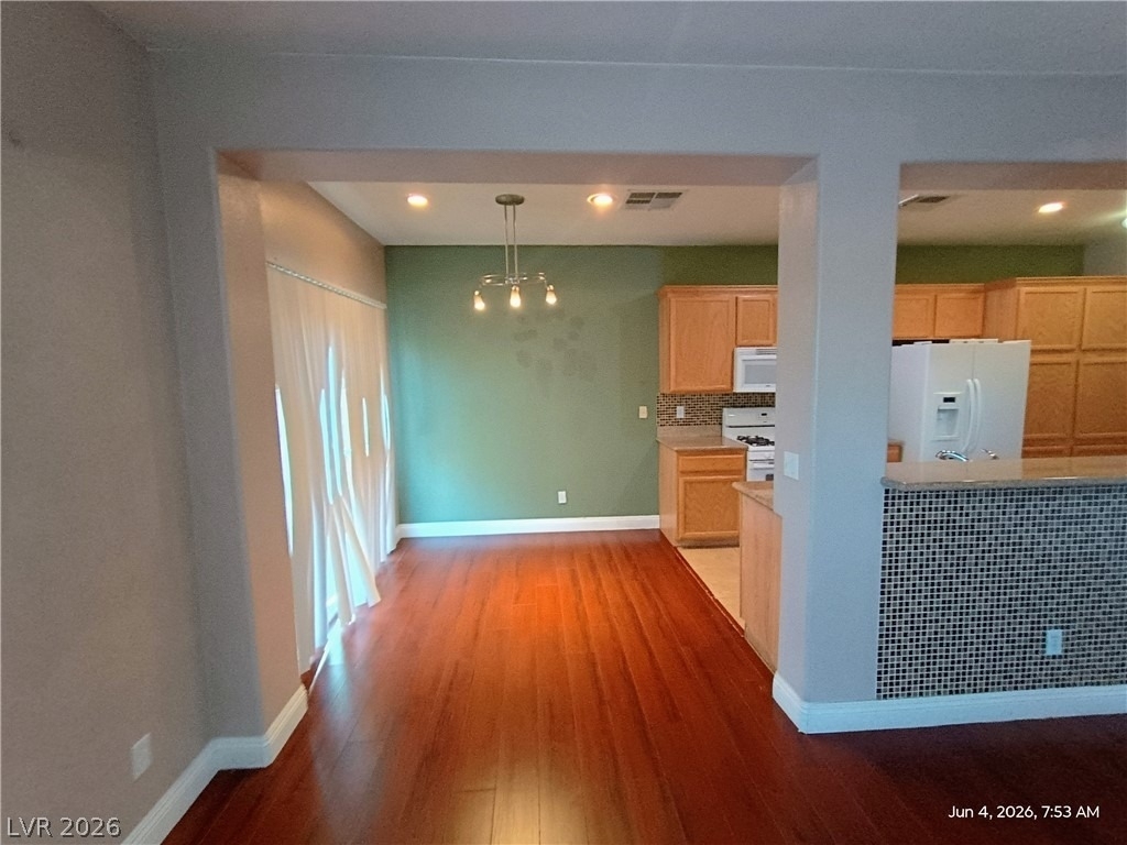 9756 Wailings Avenue - Photo 3