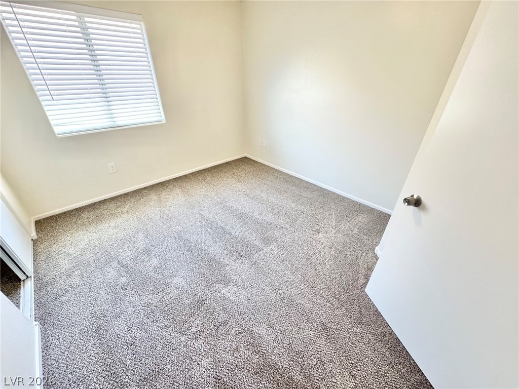 8745 Tomnitz Avenue - Photo 12