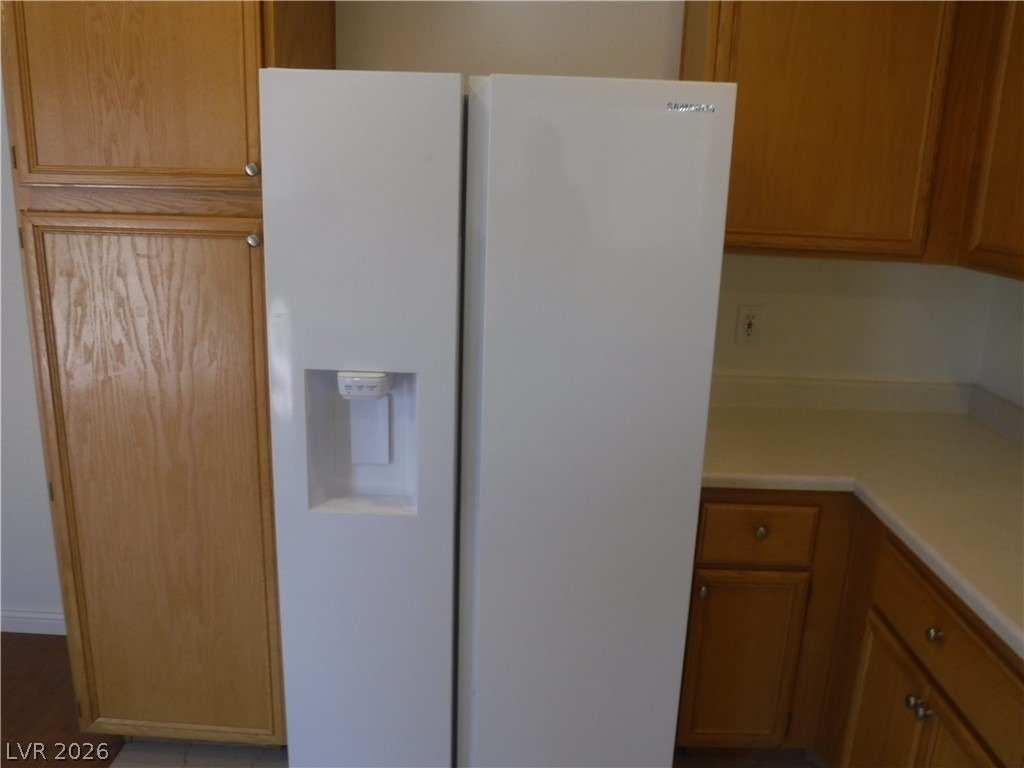 10680 Foggy Glen Avenue - Photo 7