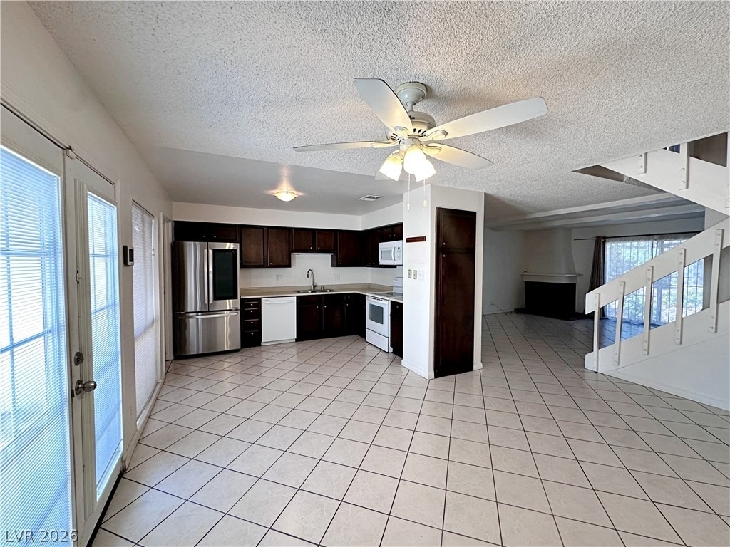 674 Rolling Green Drive - Photo 4