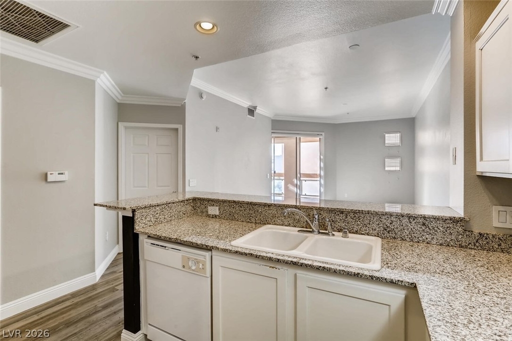 19 Agate Avenue - Photo 10