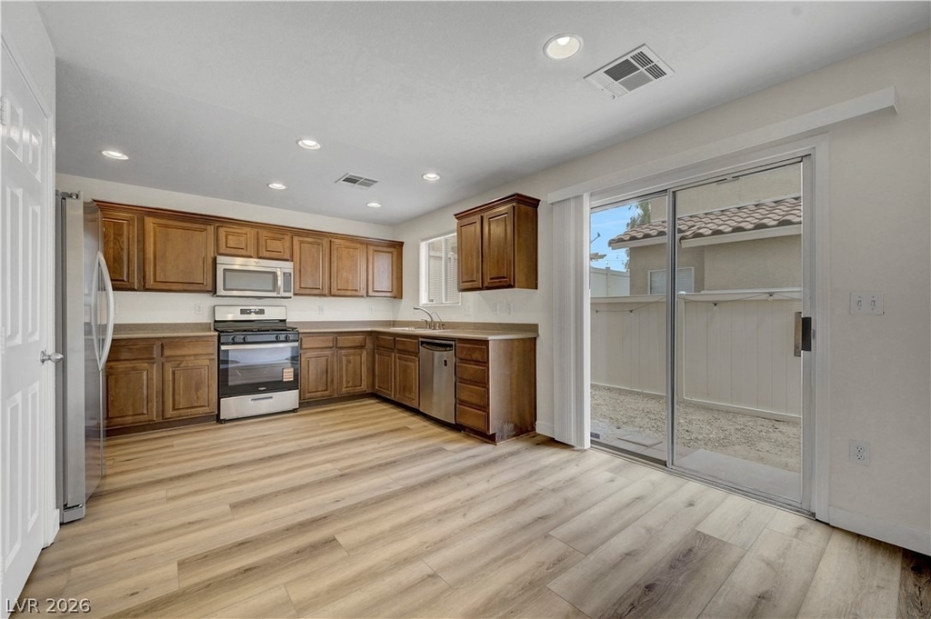 3952 Badgerbrook Street - Photo 11