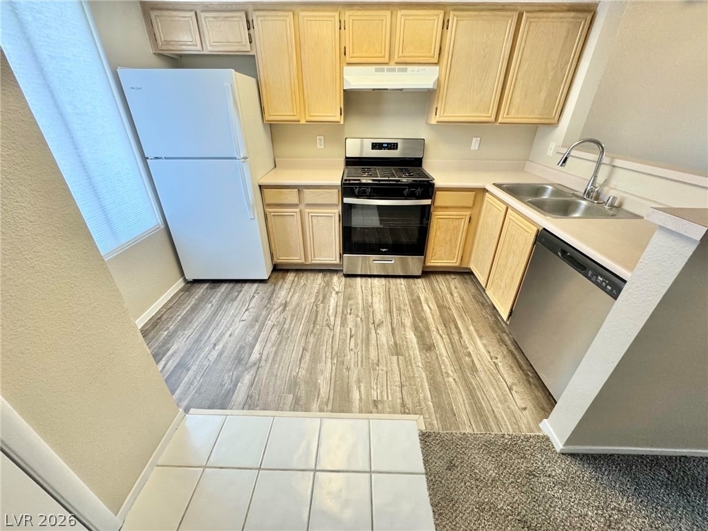 8070 W Russell Road - Photo 3