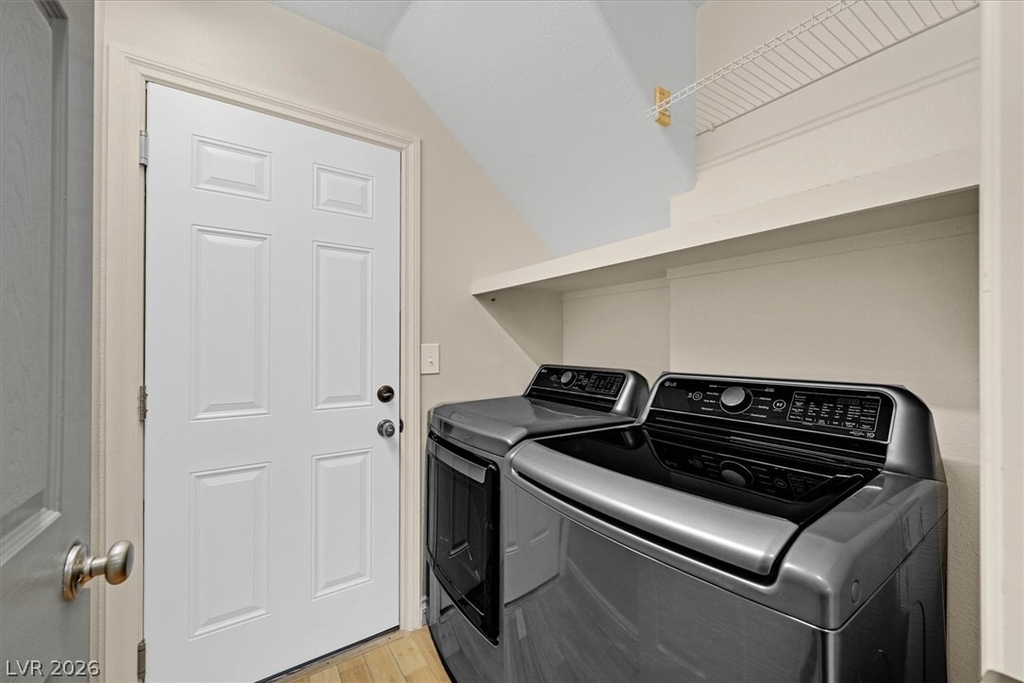 287 Helmsdale Drive - Photo 18