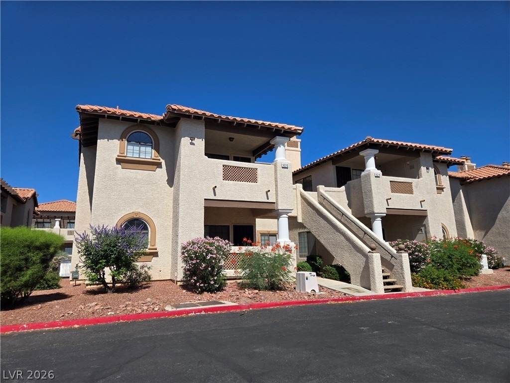 1421 Santa Margarita - Photo 0