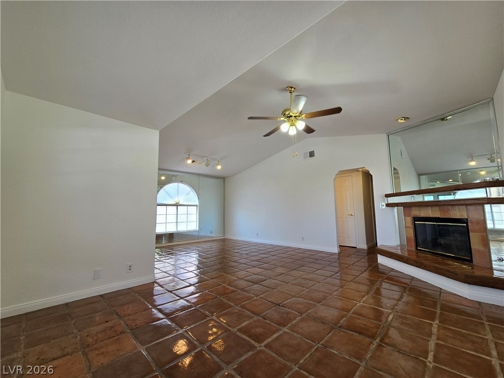 1421 Santa Margarita - Photo 3