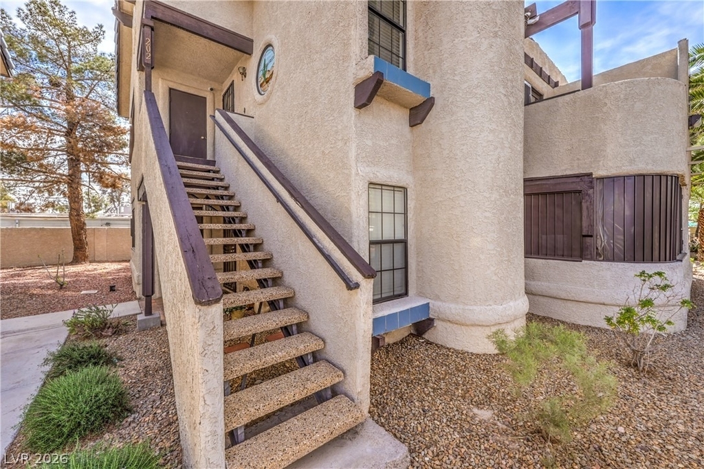 5068 Jeffreys Street - Photo 2