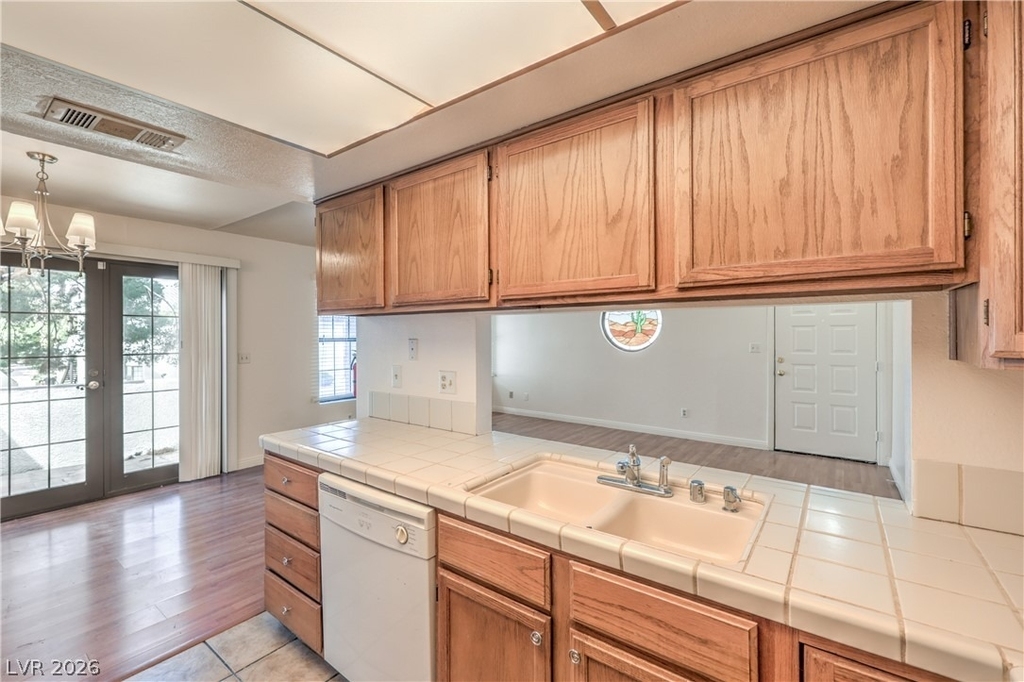5068 Jeffreys Street - Photo 12