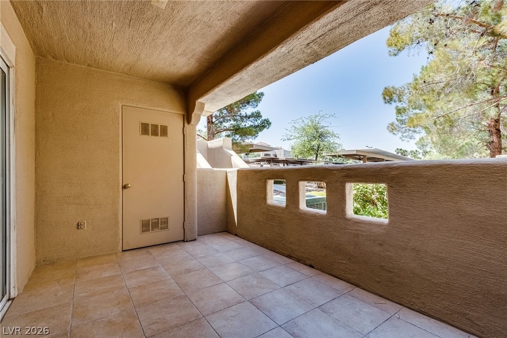 1900 Villa Palms Court - Photo 12