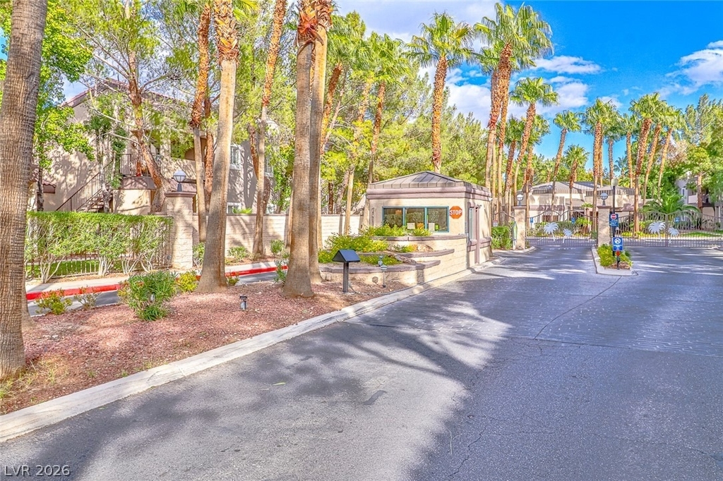 5250 S Rainbow Boulevard - Photo 23