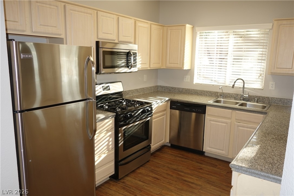 5250 S Rainbow Boulevard - Photo 0