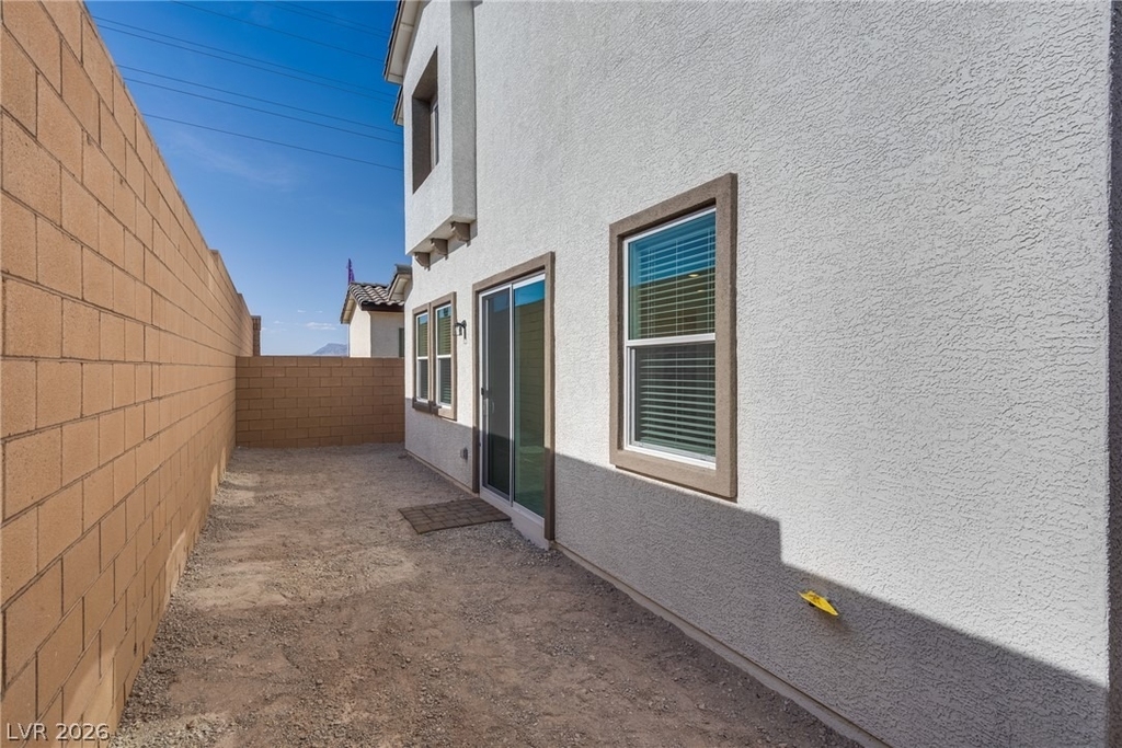 10728 Rhinehill Avenue - Photo 15