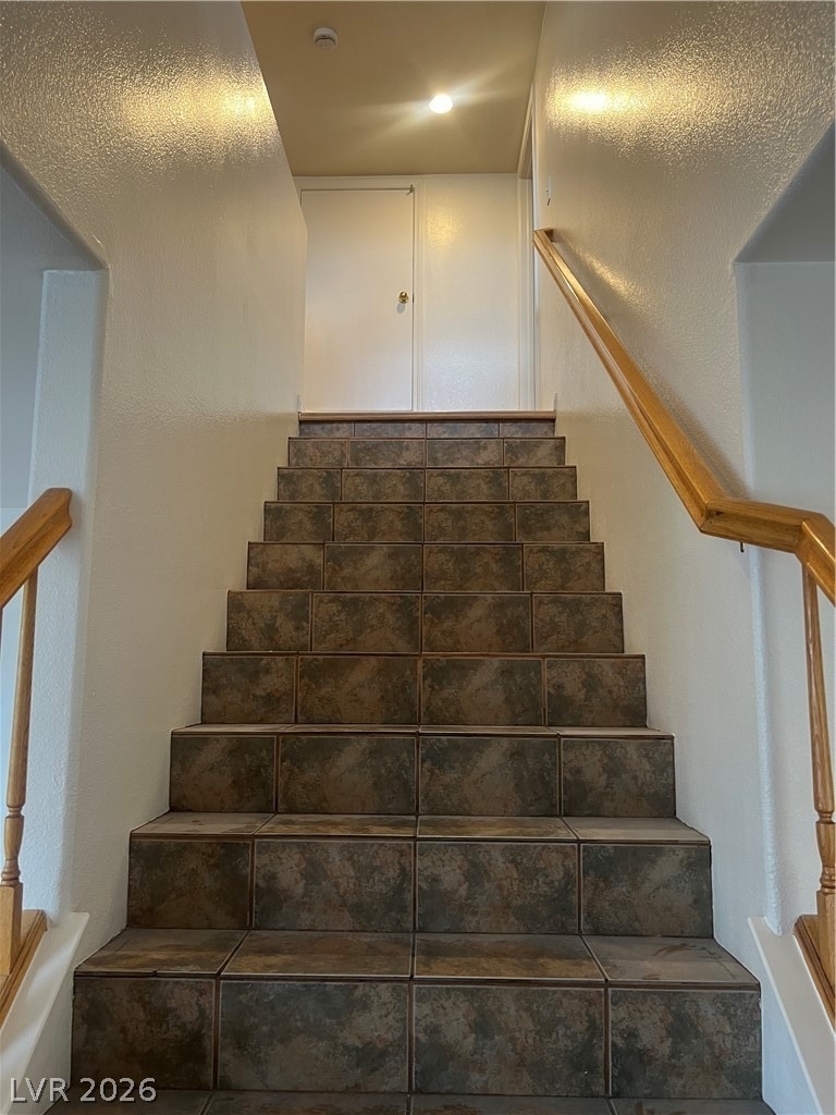 8112 Autumn Star Avenue - Photo 16
